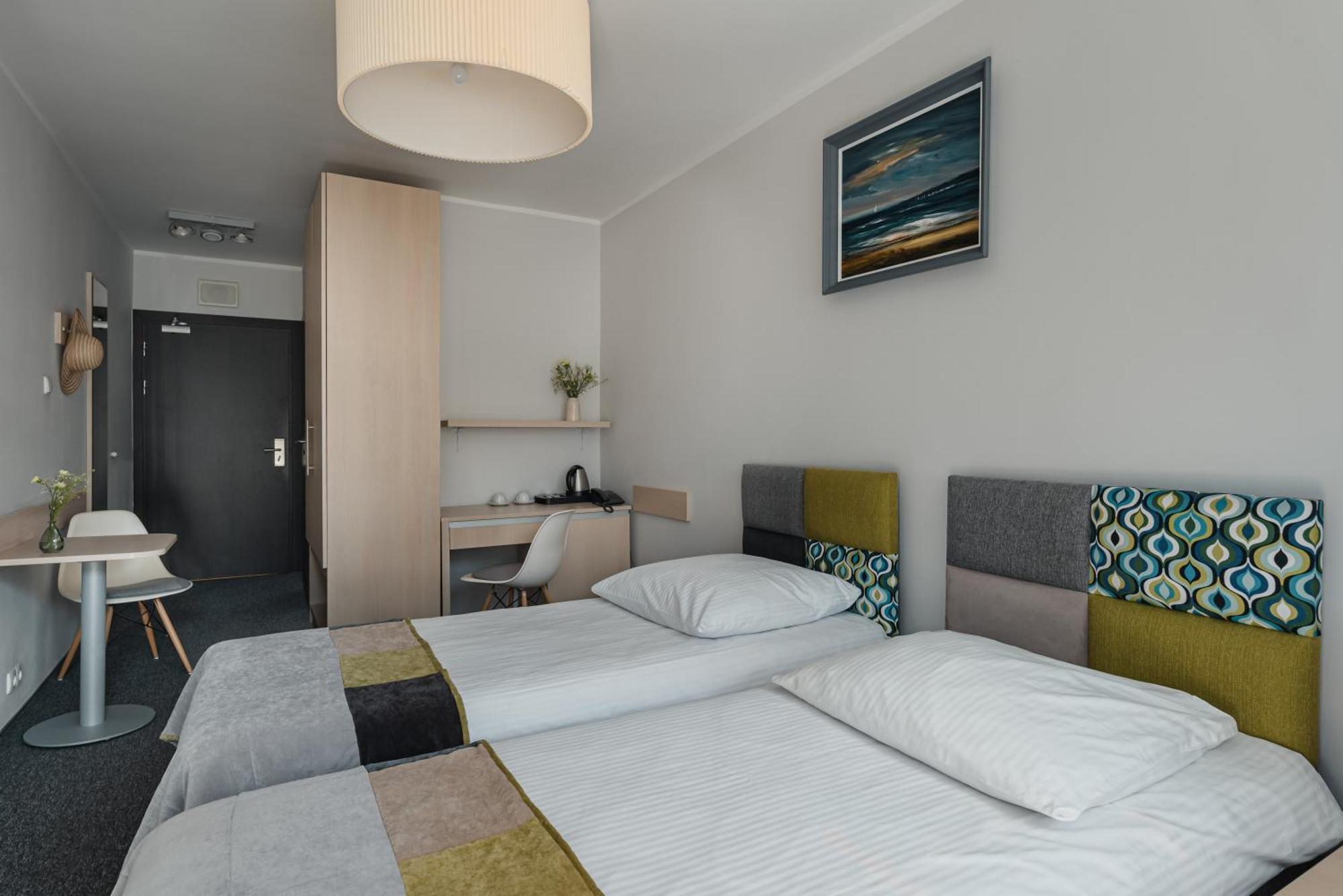 Osrodek Delfin Rewita Hotel Jurata Exterior photo