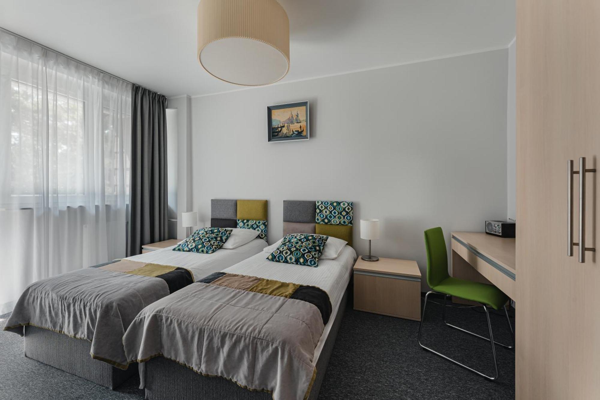 Osrodek Delfin Rewita Hotel Jurata Exterior photo